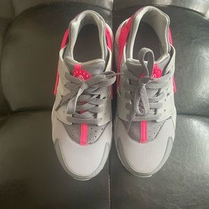 Pink and gray huarache